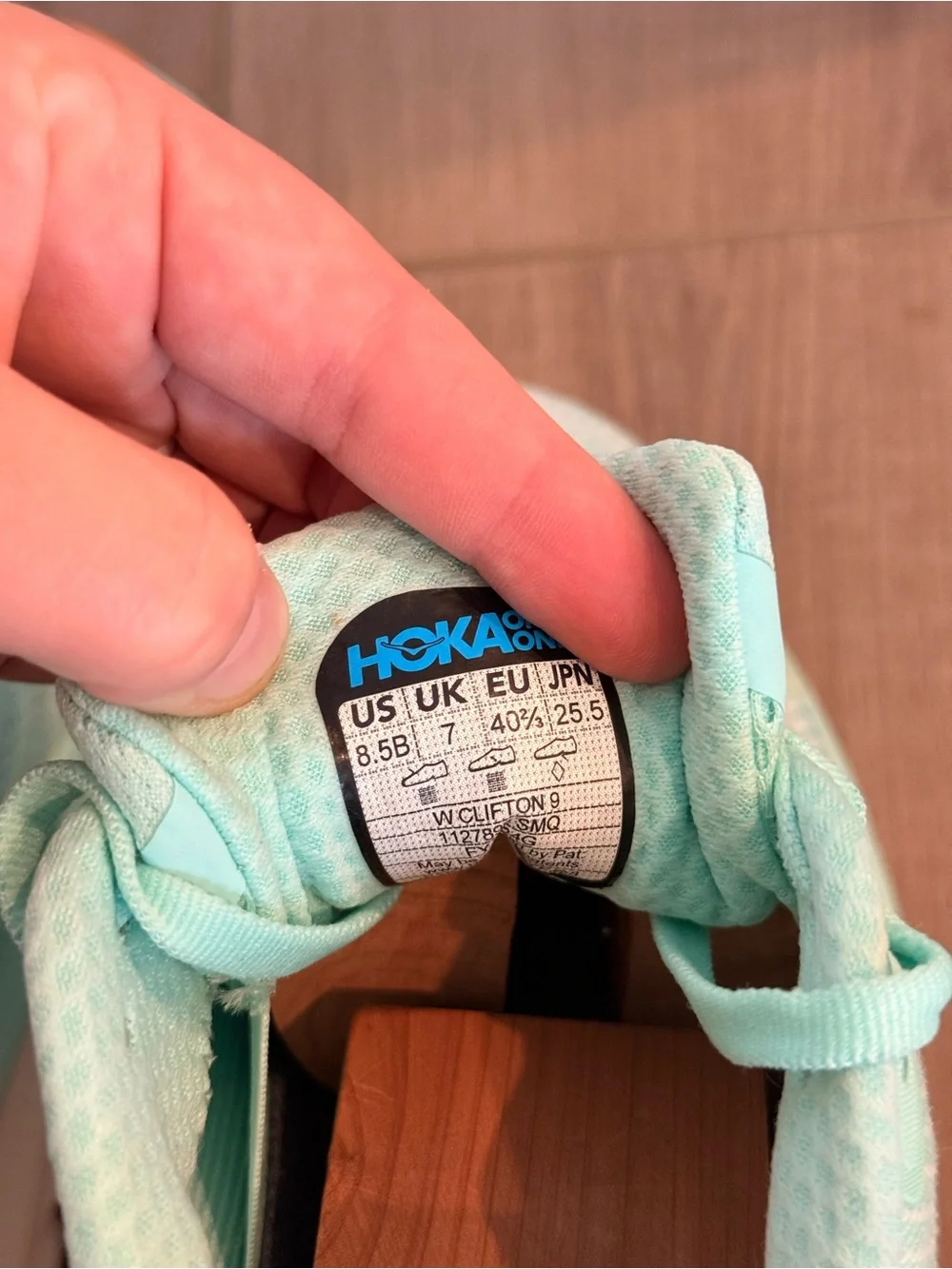 Hoka Clifton 9 Running Shoes Women's Size 8.5 Seafoam / Aqua Breeze Worn Once